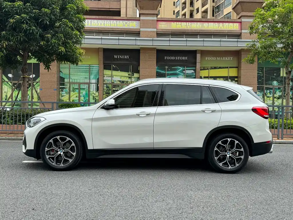 BMW X1 — миниатюра 9
