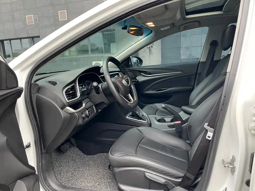Buick Excelle — миниатюра 6
