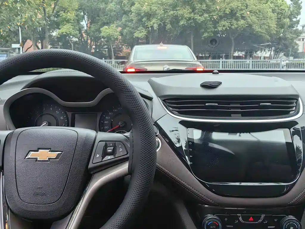 Chevrolet Malibu — миниатюра 8