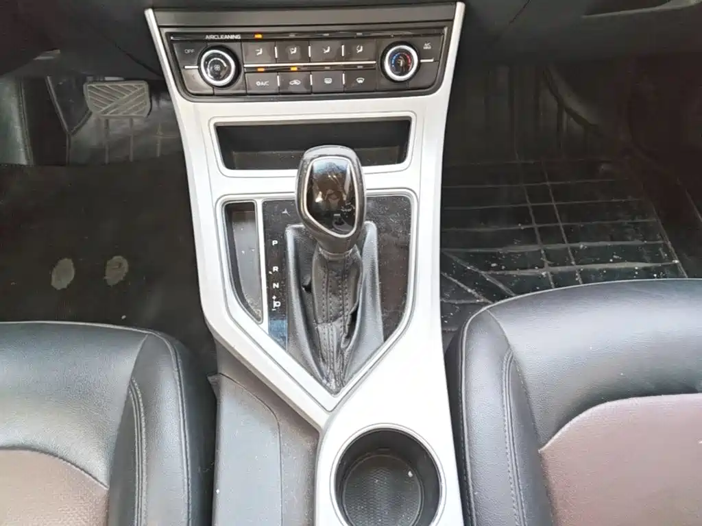 Geely Vision — миниатюра 14