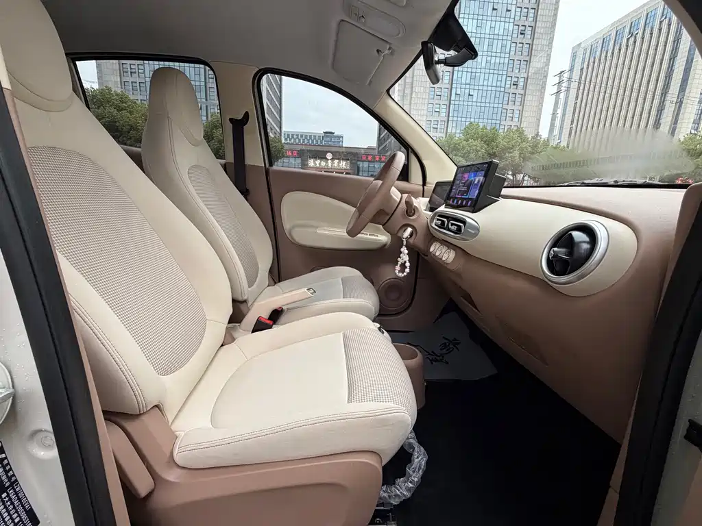 Wuling MINIEV — миниатюра 12