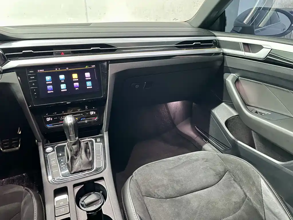 Volkswagen CC — миниатюра 11