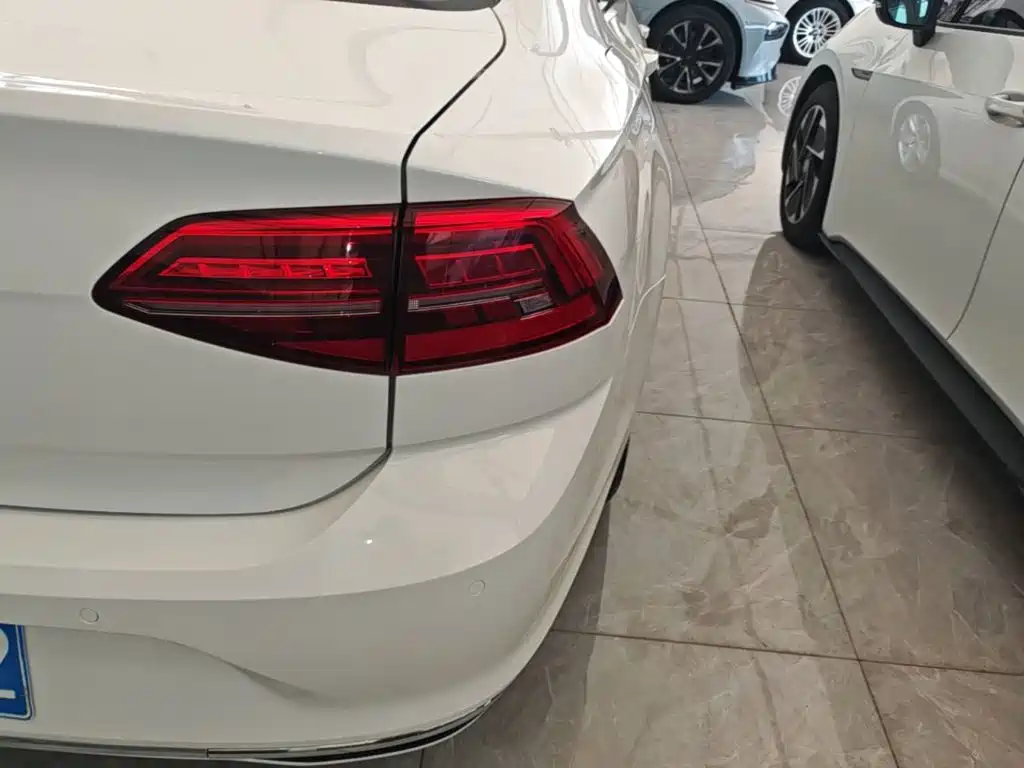 Volkswagen Lamando — миниатюра 8