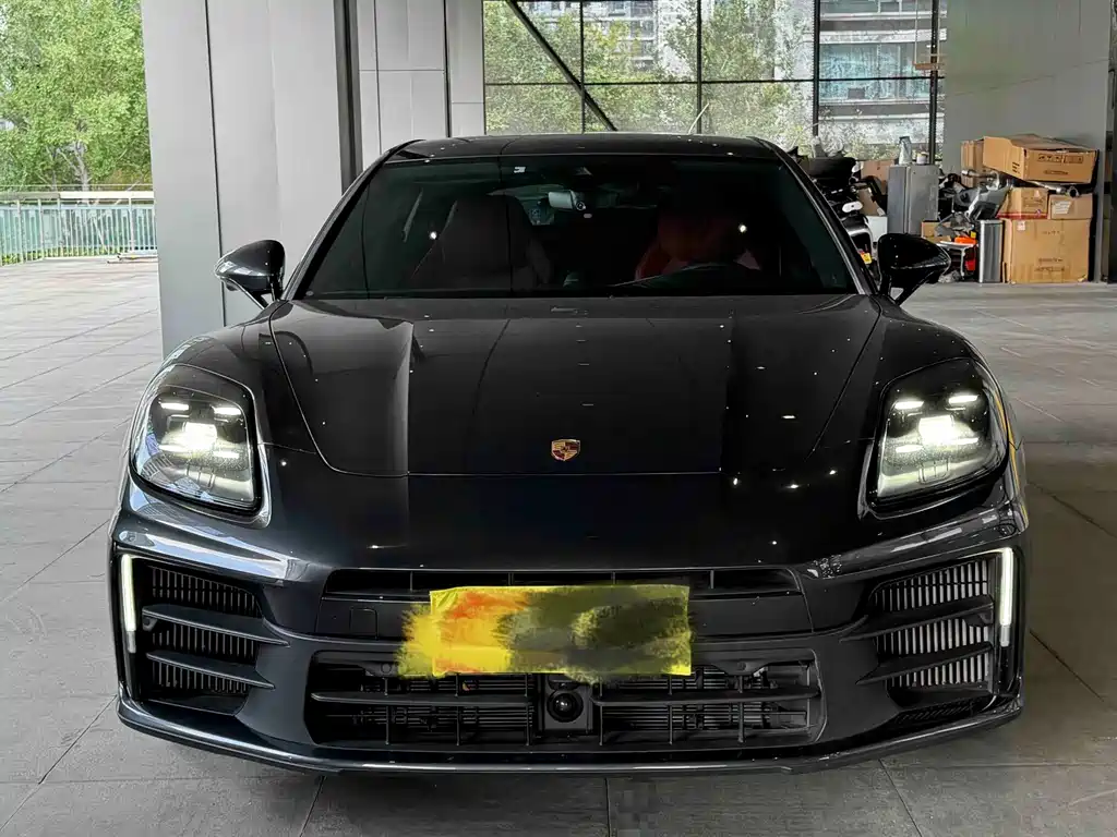 Porsche Panamera — миниатюра 2