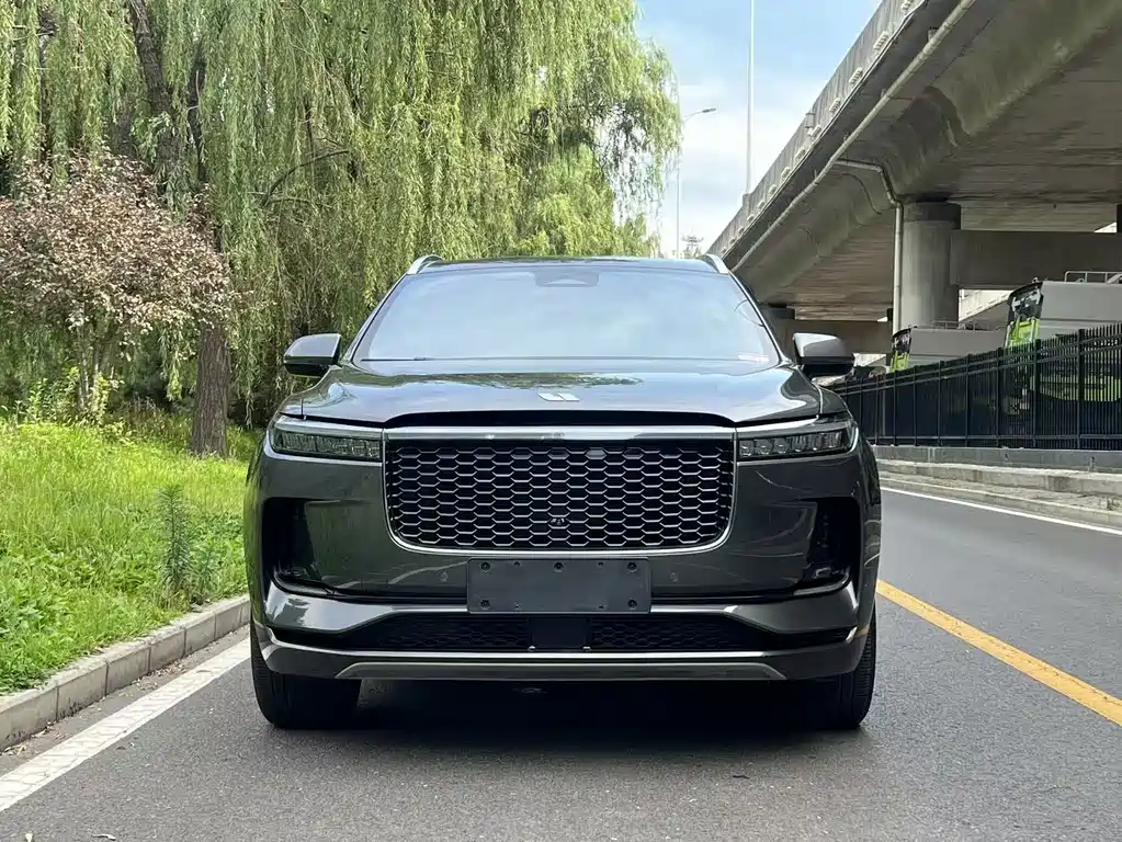 Li Auto Li ONE — миниатюра 2