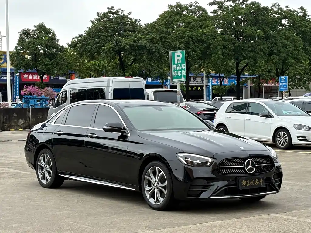 Mercedes-Benz E-Class — миниатюра 3