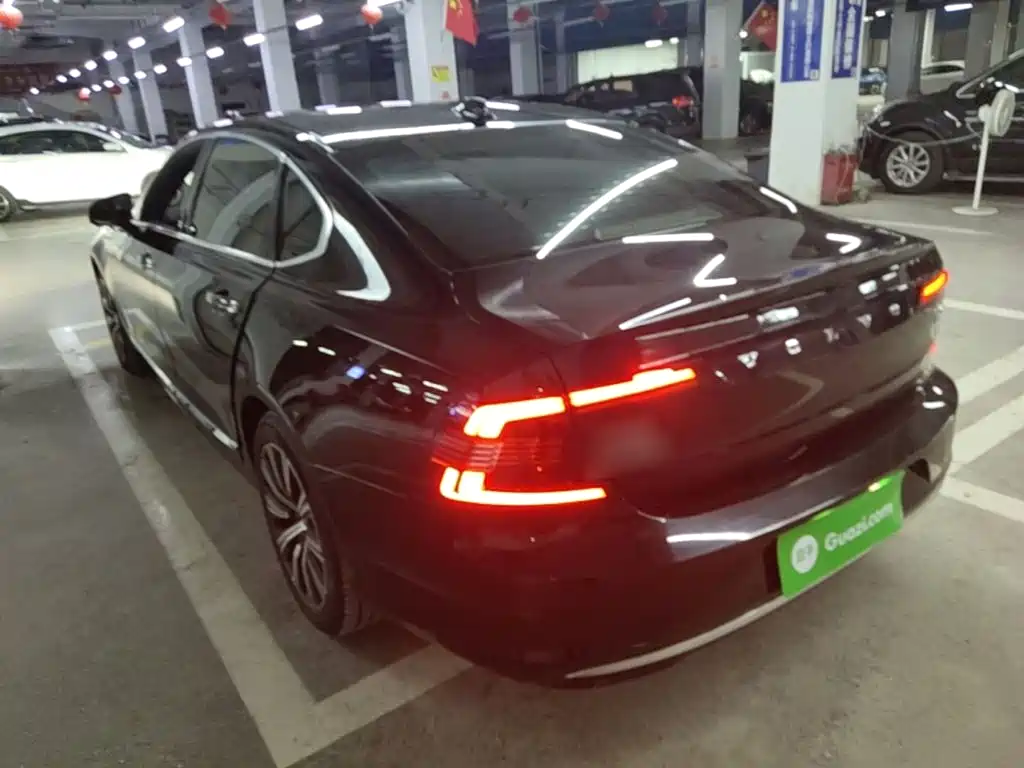 Volvo S90 — миниатюра 5