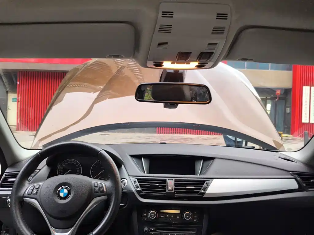 BMW X1 — миниатюра 14