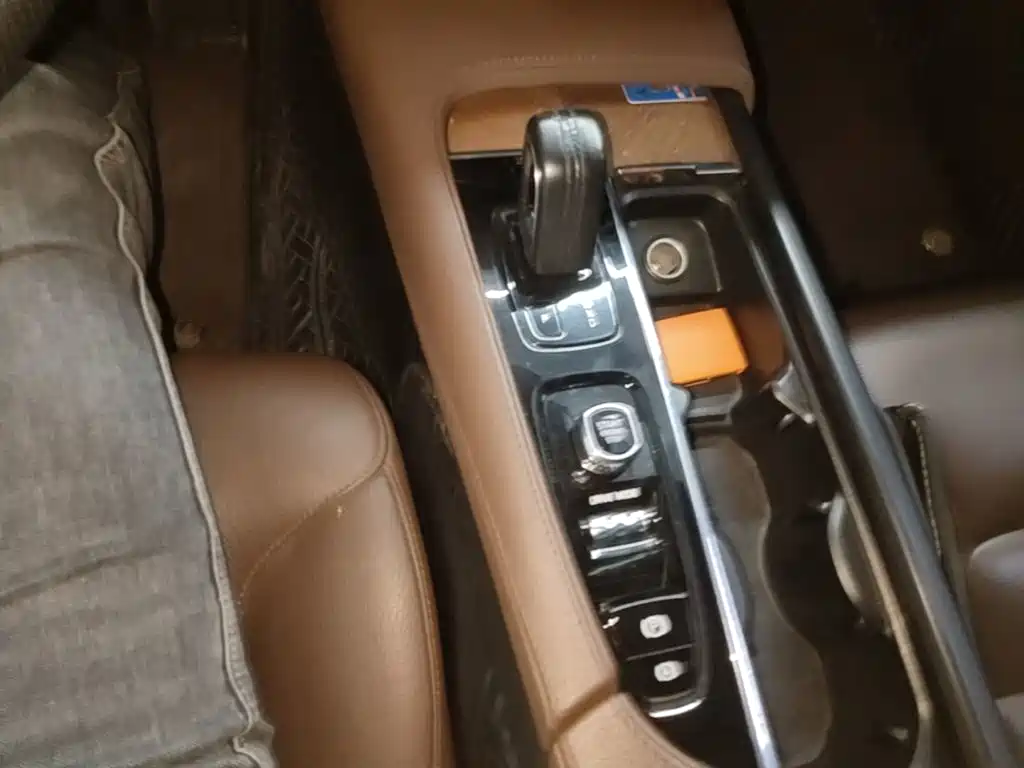 Volvo S90 — миниатюра 14