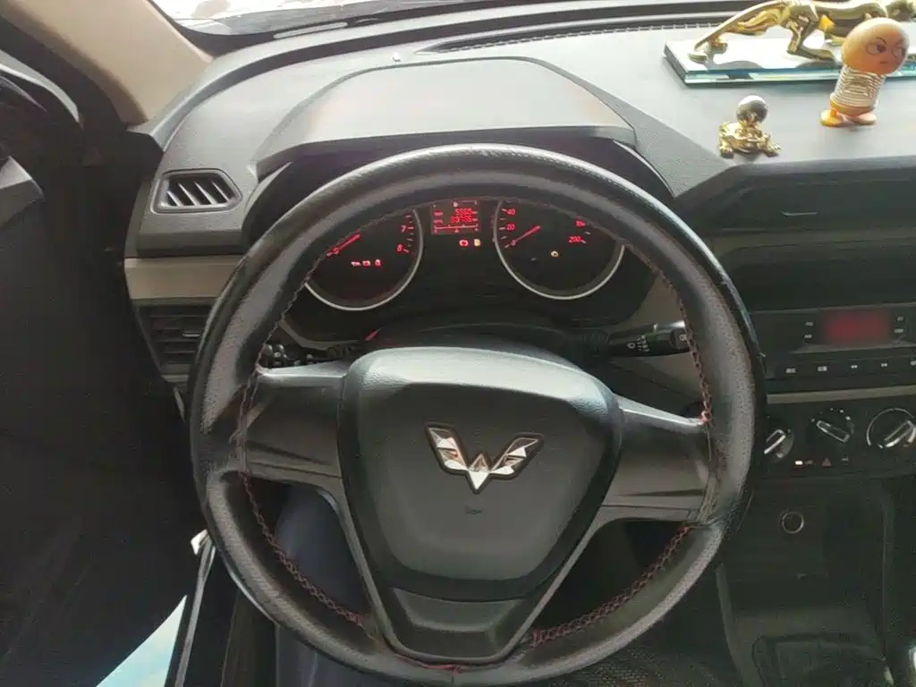 Wuling Hongguang — миниатюра 10