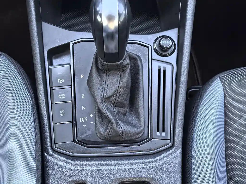 Volkswagen Lavida — миниатюра 11