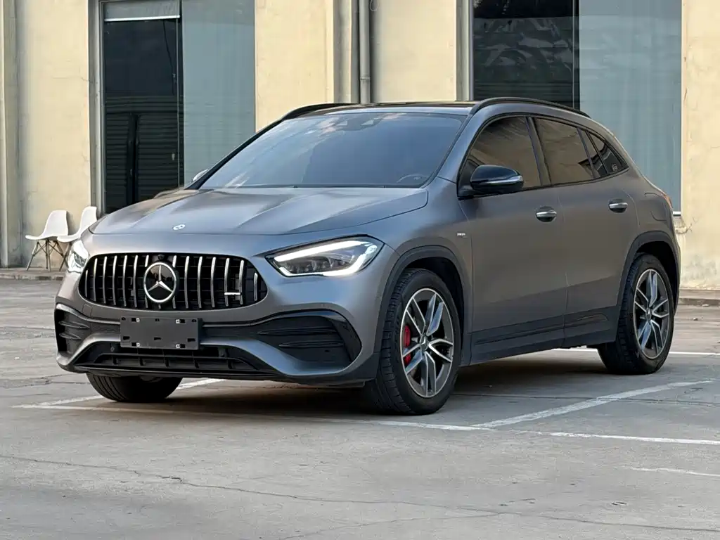 Mercedes-Benz GLA AMG