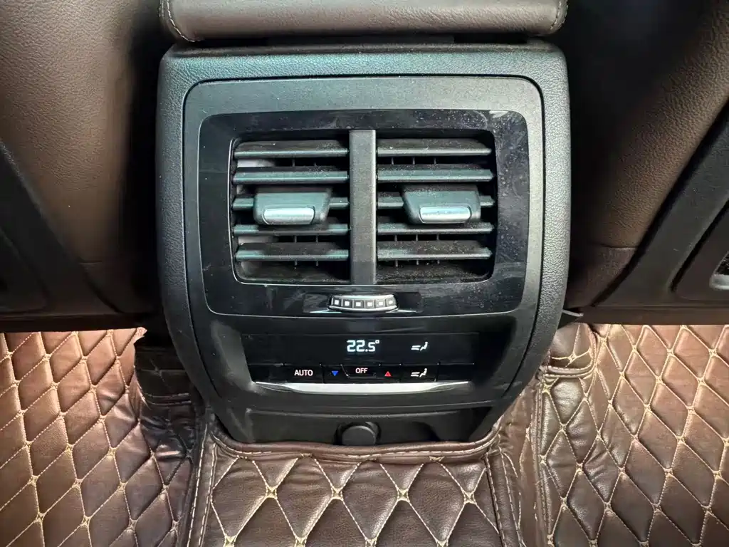 BMW X3 — миниатюра 9