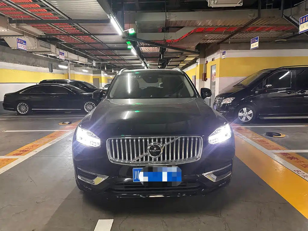 Volvo XC90 2020 T6 Luxury 7 мест