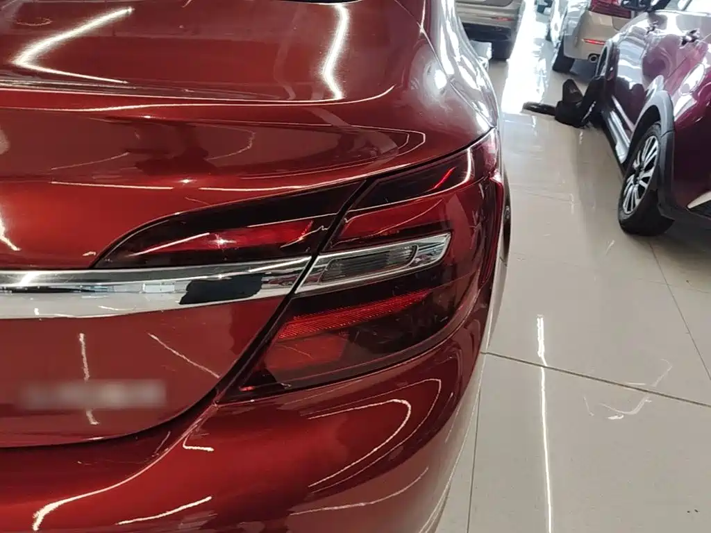 Buick Regal — миниатюра 8