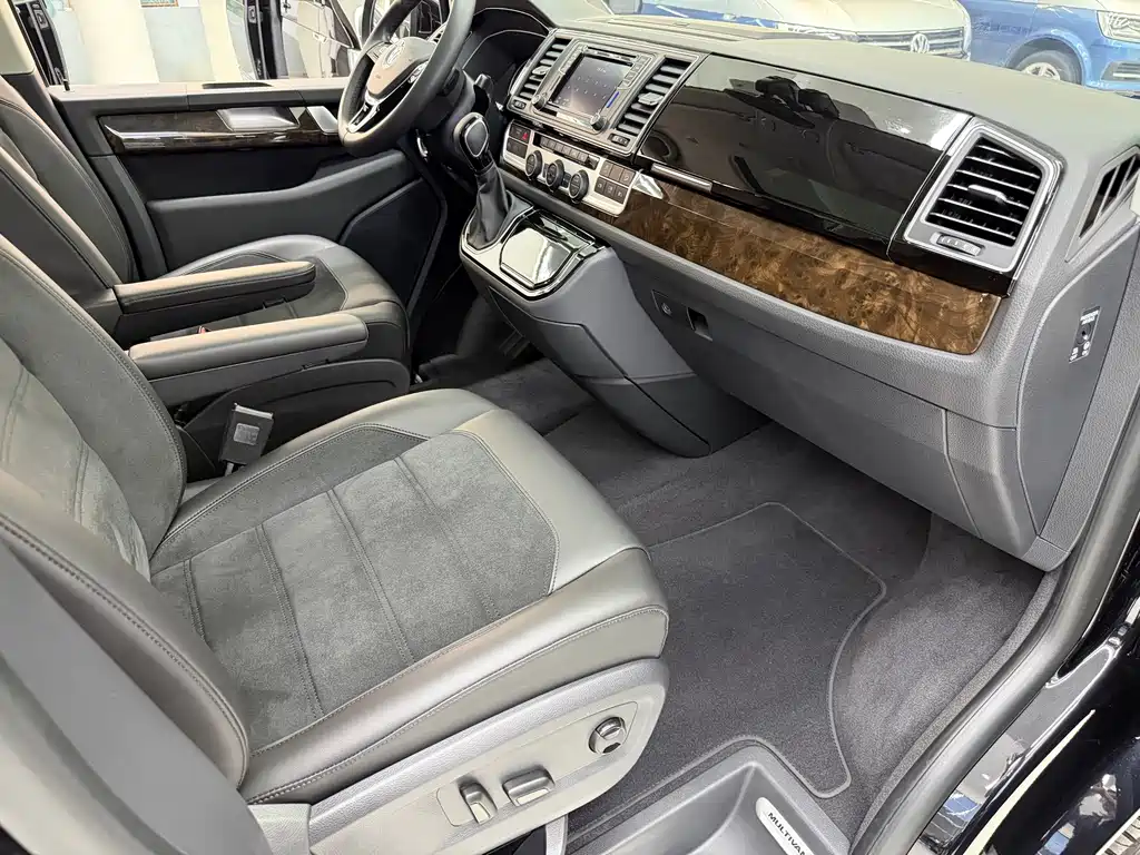 Volkswagen Multivan — миниатюра 15
