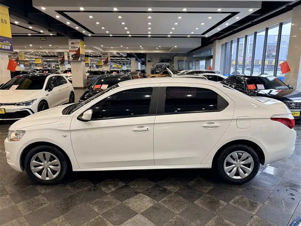 Citroen Elysee — миниатюра 10