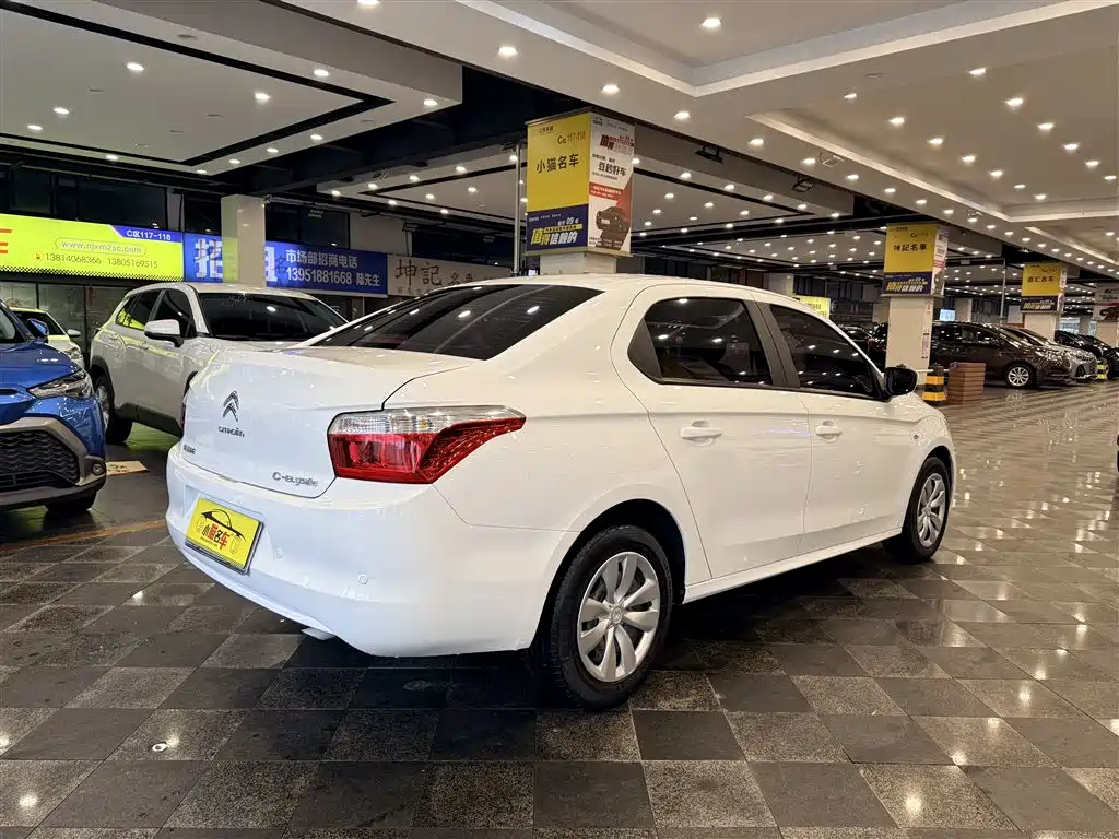 Citroen Elysee — миниатюра 11