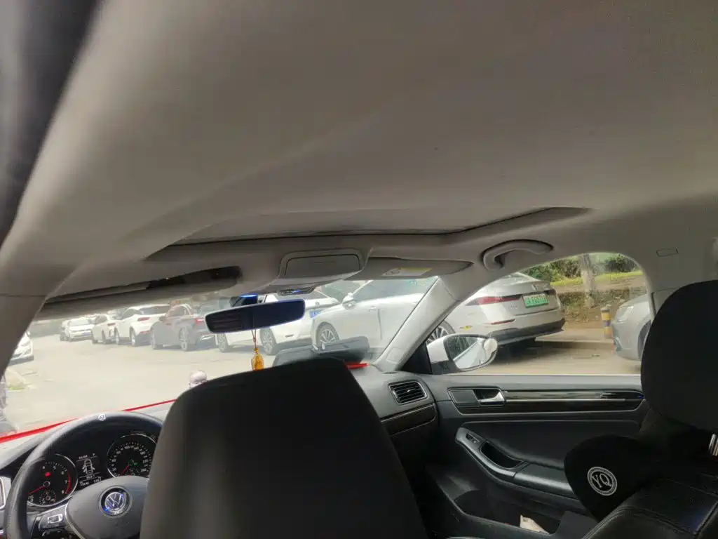 Volkswagen Sagitar 2017 230TSI AT Luxury