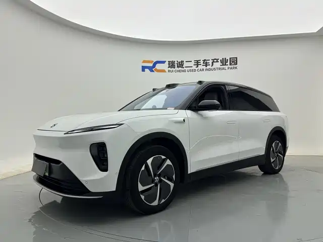 2023 Nio ES8