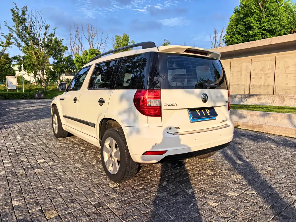 Skoda Yeti — миниатюра 11