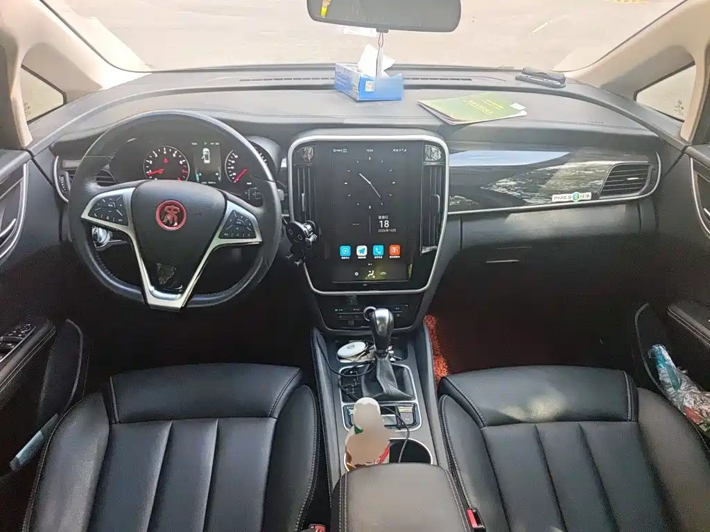 BYD MAX — миниатюра 10