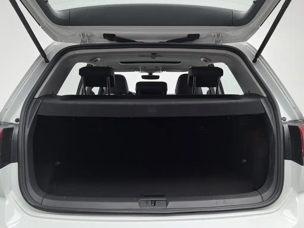 Volkswagen Golf — миниатюра 16