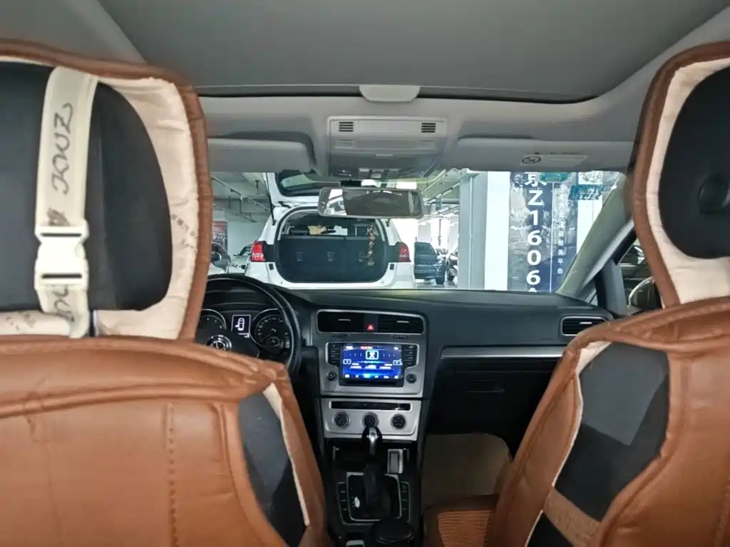 Volkswagen Golf — миниатюра 18