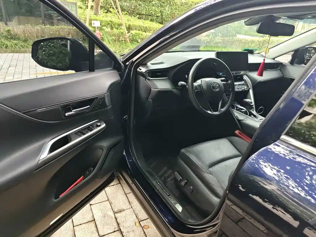 Toyota Harrier — миниатюра 12