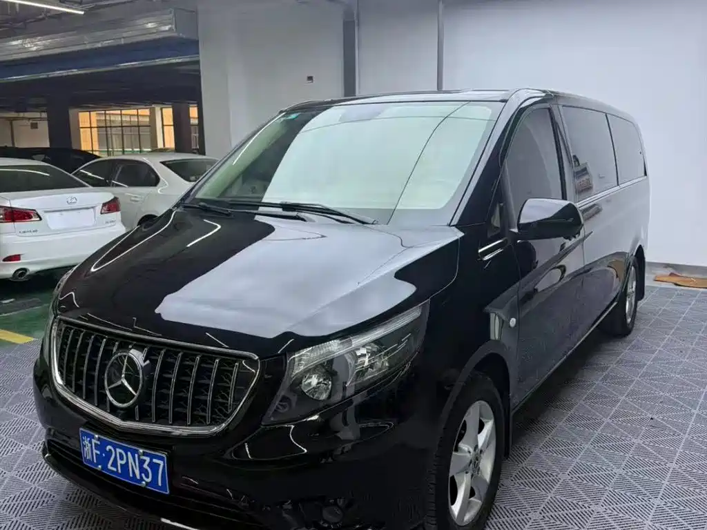 Купить Mercedes-Benz Vito