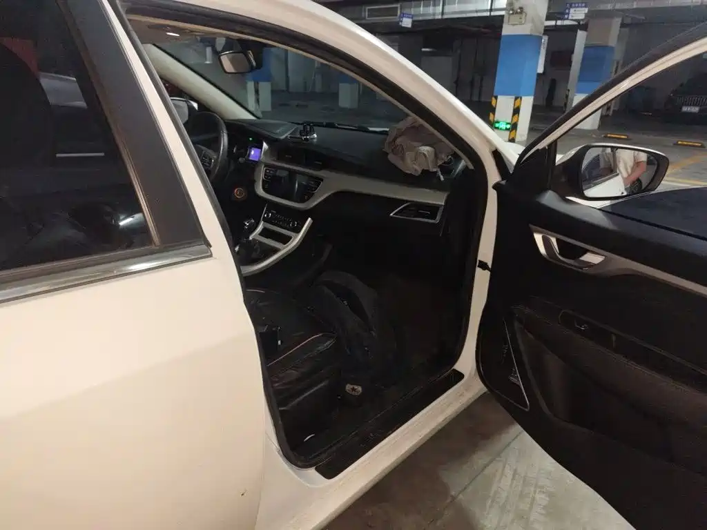Geely Vision — миниатюра 20