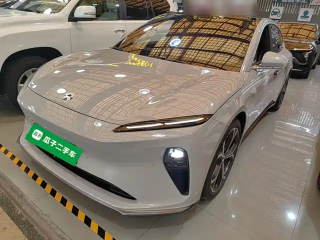 2025 Nio ET5