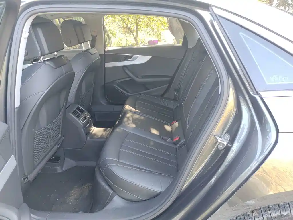 Audi A4L — миниатюра 18