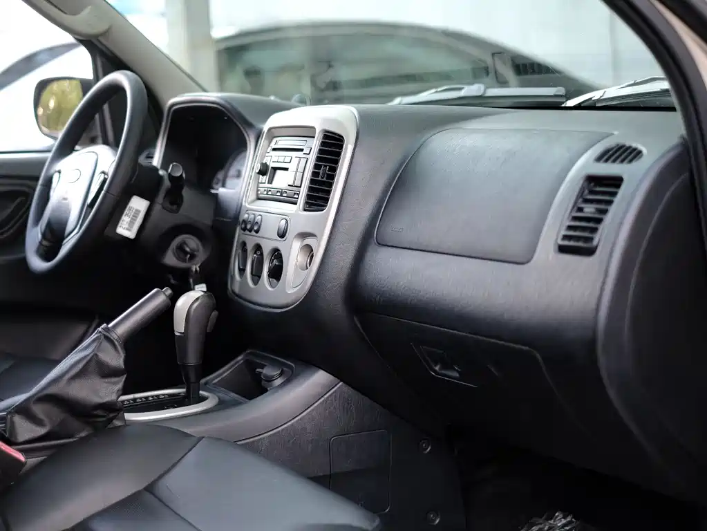 Ford Escape — фотографии объявления, Фото 30