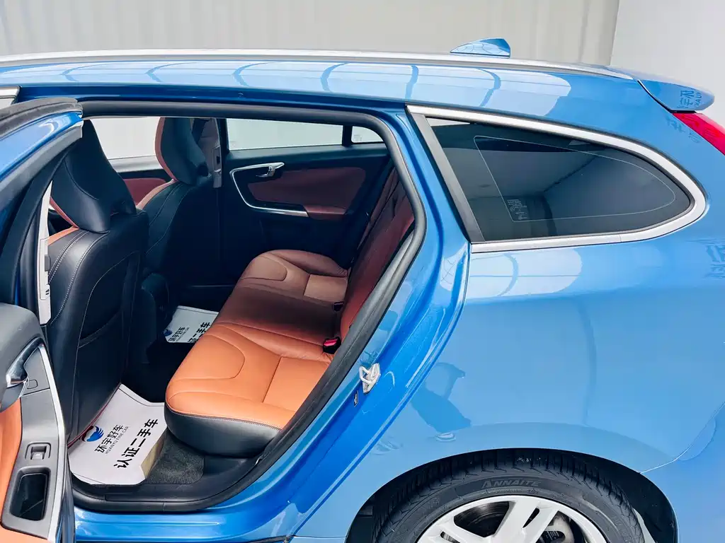 Volvo V60 — миниатюра 20
