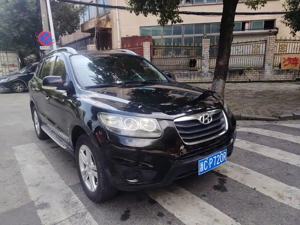 Hyundai Santa Fe Classic — миниатюра 2