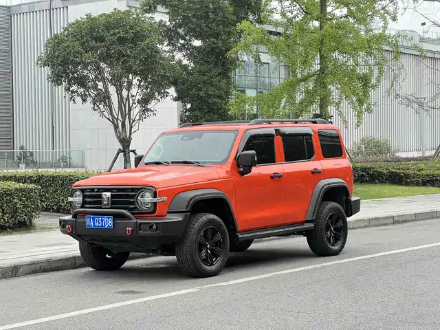 2022 TANK 300