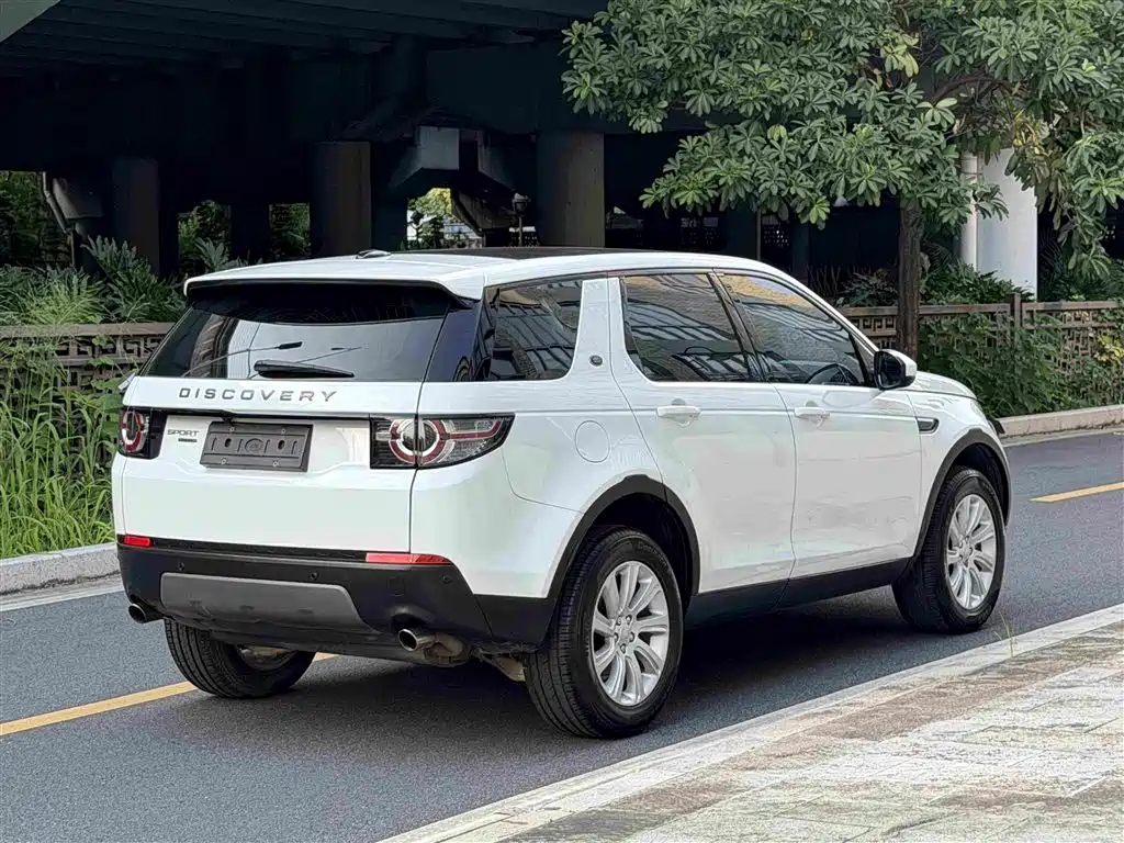 Land Rover Discovery Sport — миниатюра 4