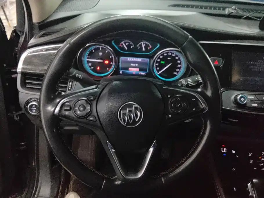 Buick Envision Plus — миниатюра 15