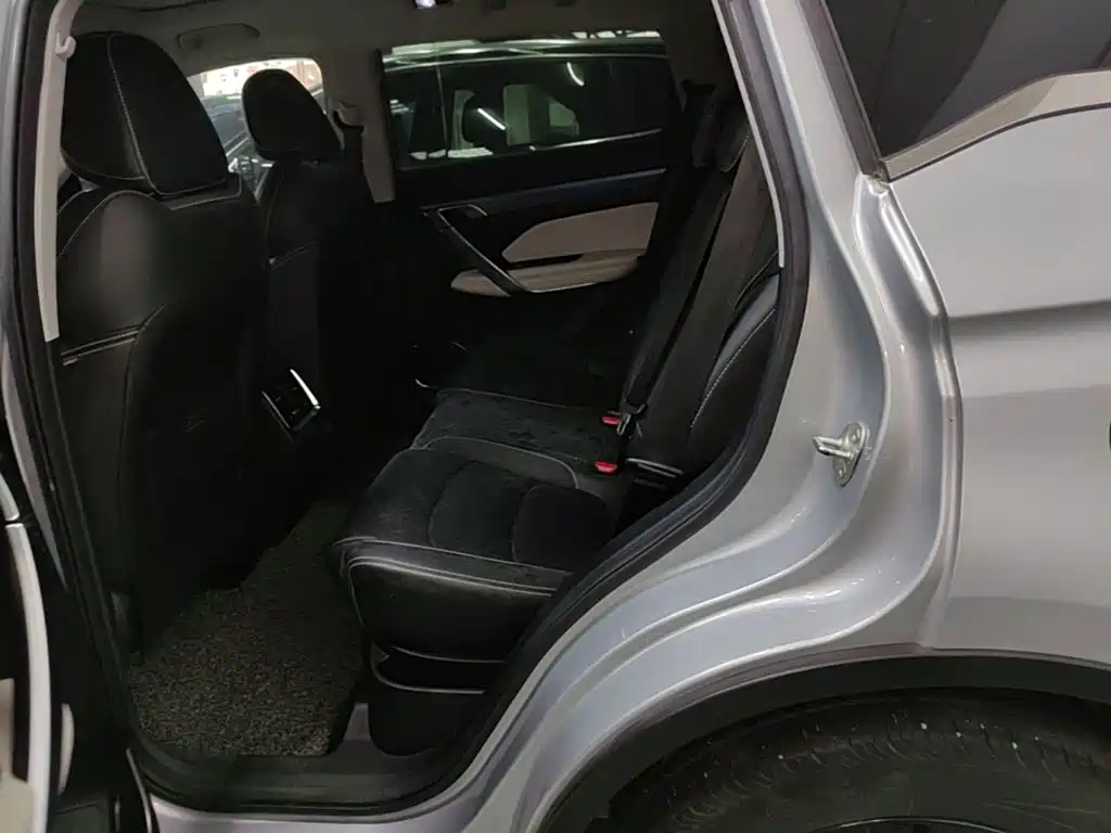 Geely Boyue — миниатюра 17