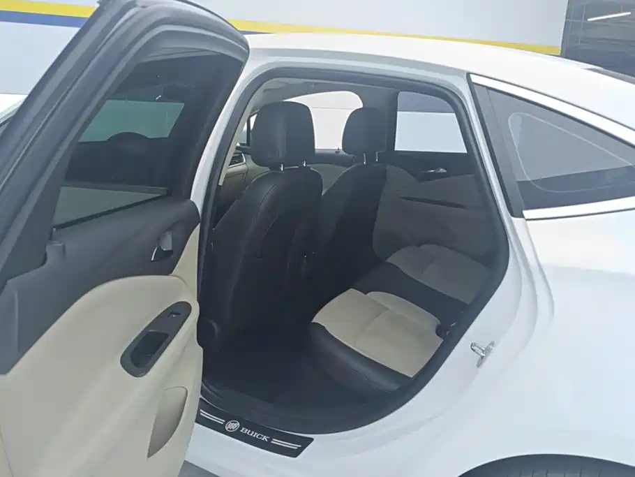 Buick Verano — миниатюра 11