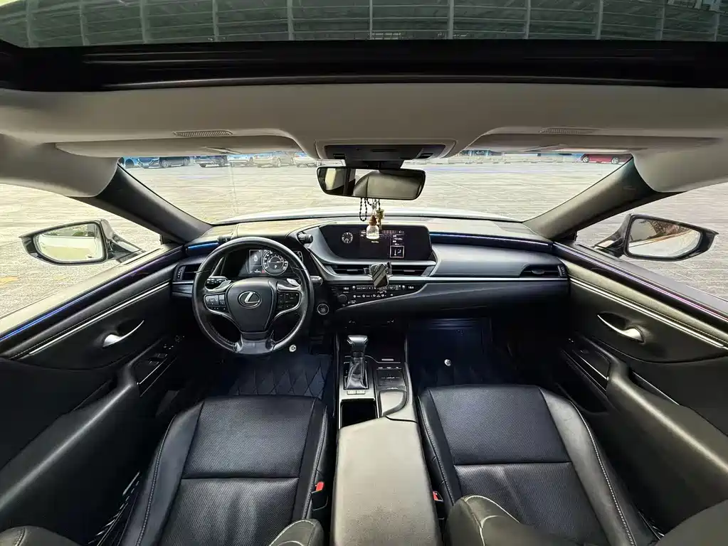 Lexus ES — миниатюра 5