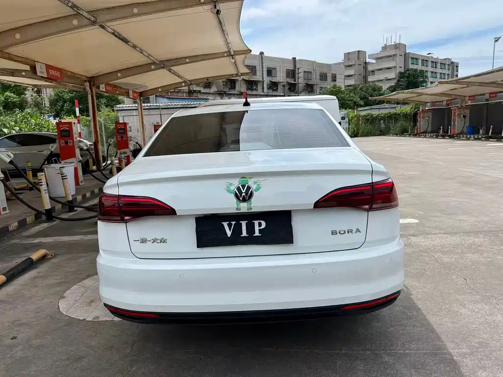 Volkswagen Bora — миниатюра 8