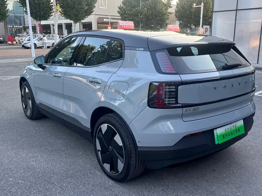 Volvo EX30 — миниатюра 8