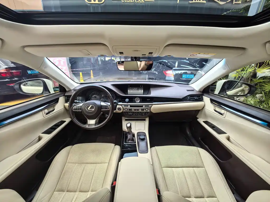 Lexus ES — миниатюра 6
