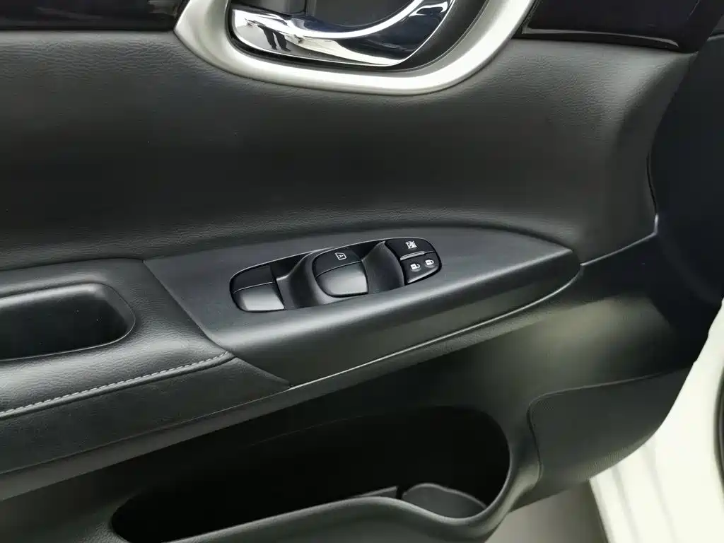 Nissan Sylphy — миниатюра 9