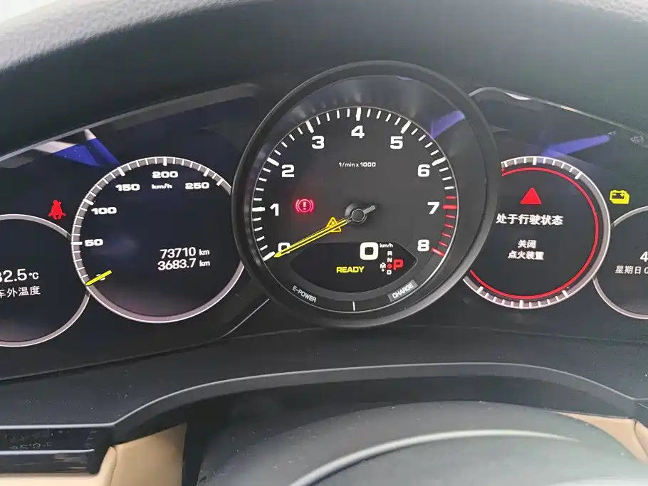 Porsche Cayenne Hybrid — миниатюра 14