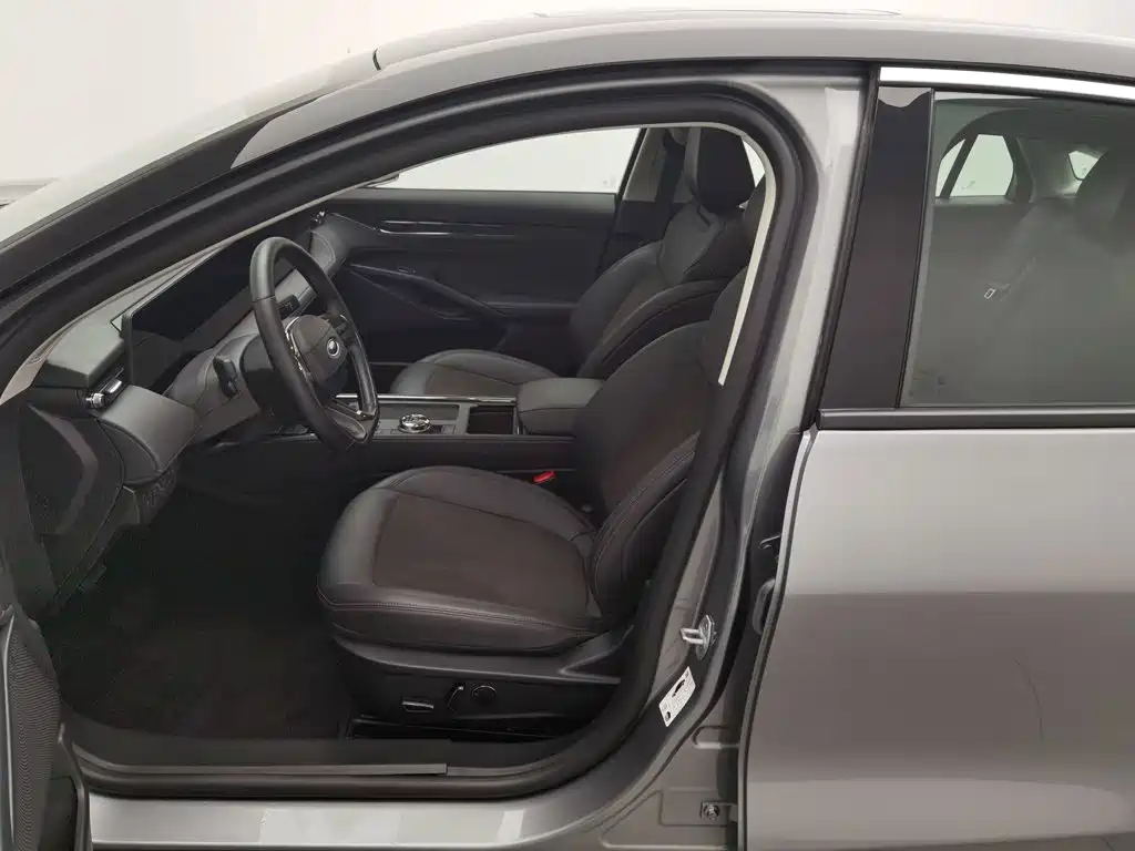 Ford Mondeo — миниатюра 10