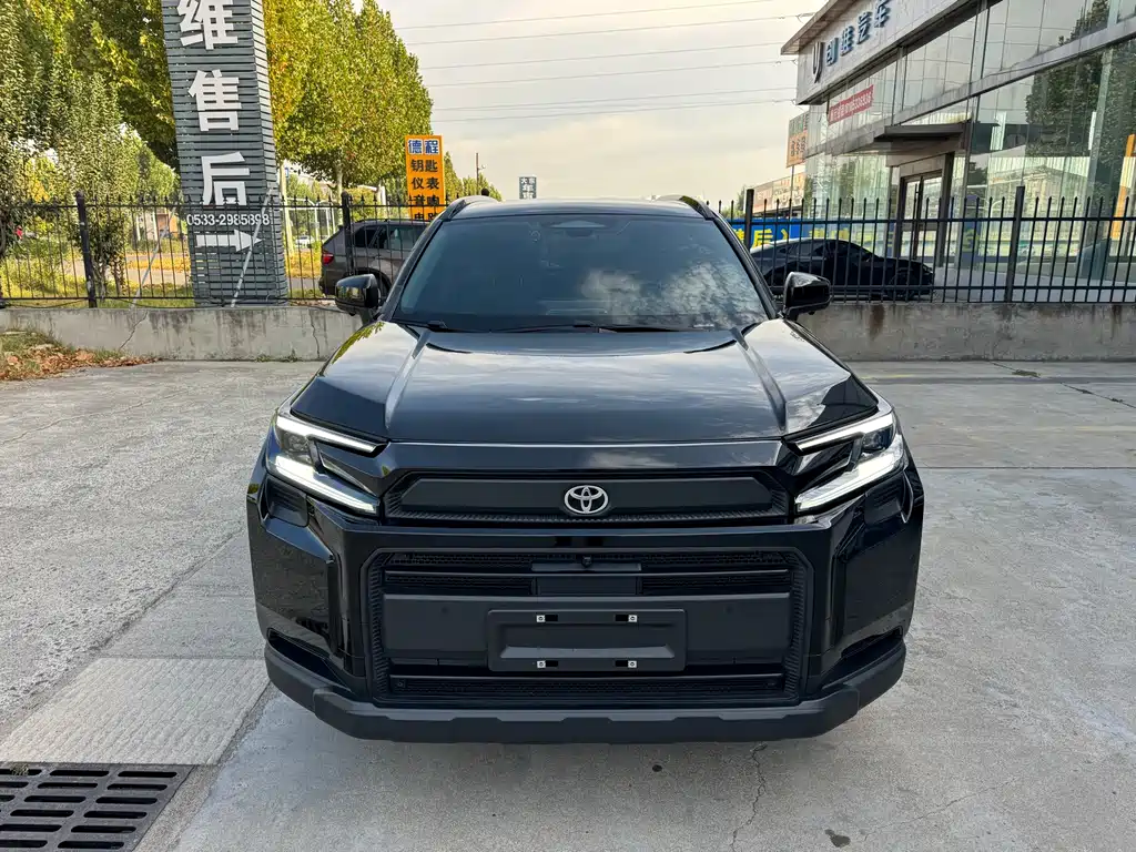 Toyota RAV4 — миниатюра 2