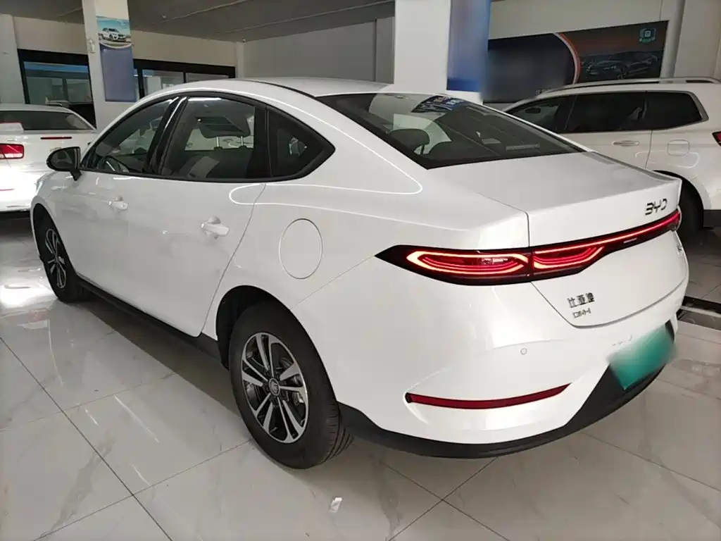 BYD Qin PLUS — миниатюра 5
